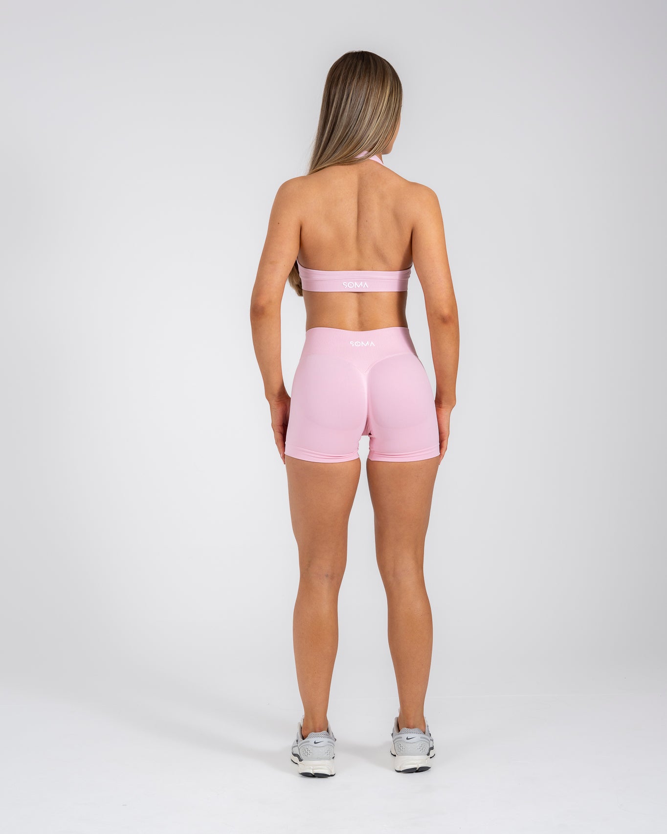 Sculpt Halter Bra