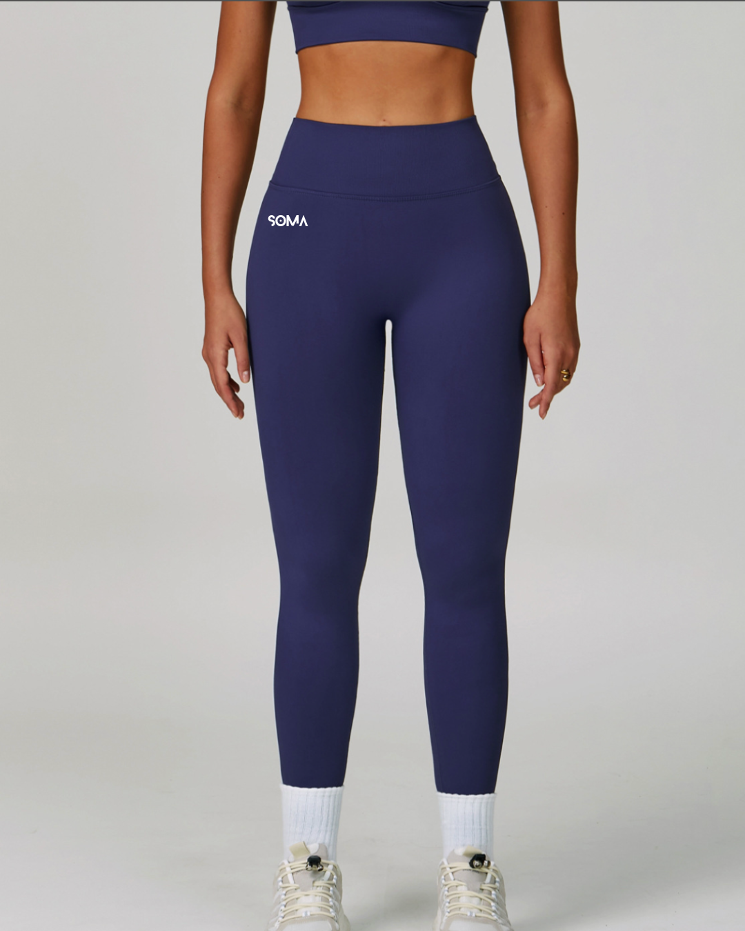 Lush V-Back Leggings - Navy