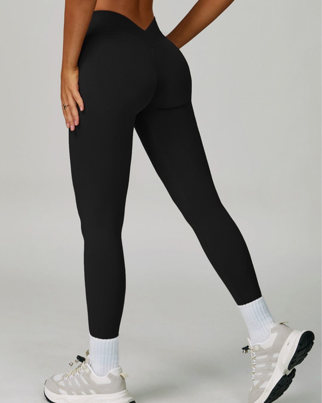 Lush V-Back Leggings