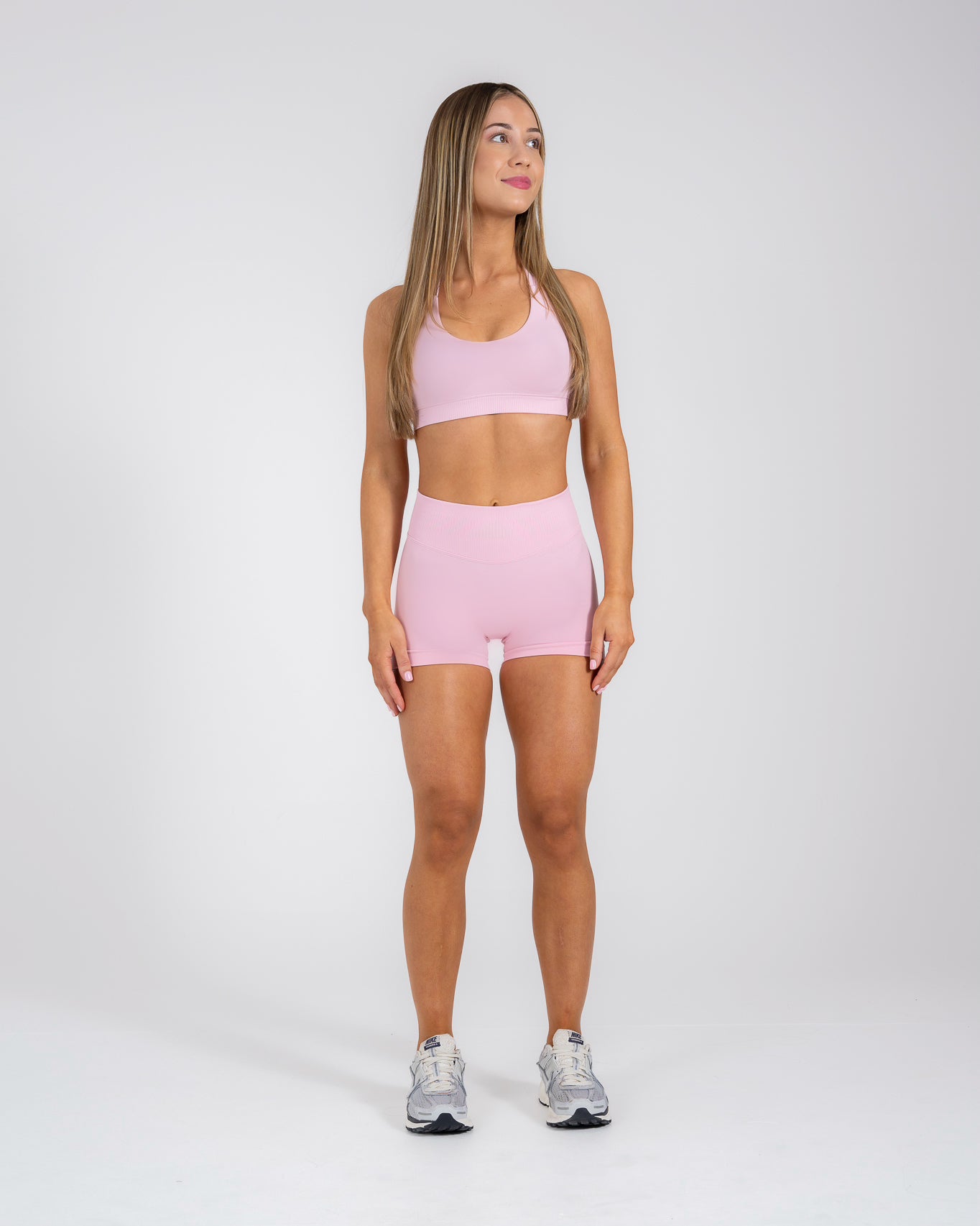 Sculpt Halter Bra