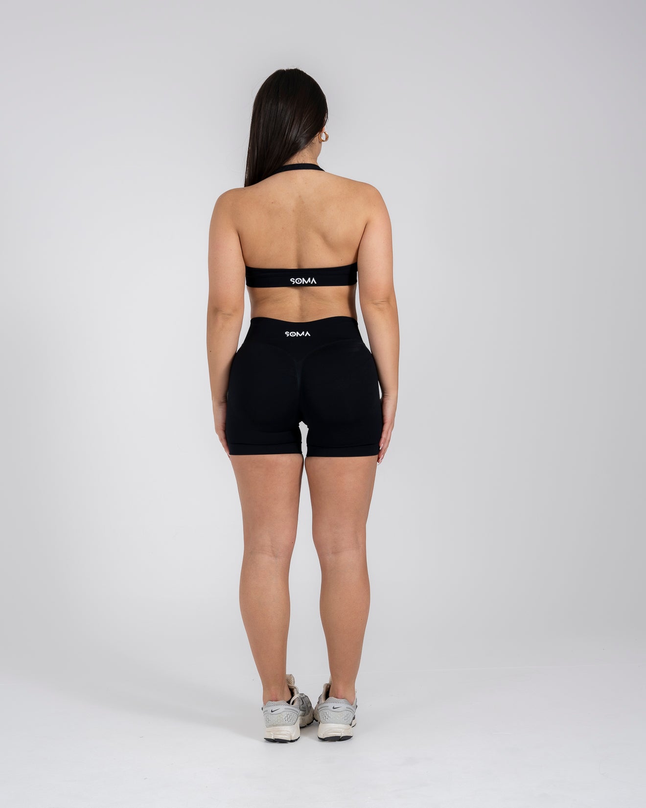 Sculpt Halter Bra