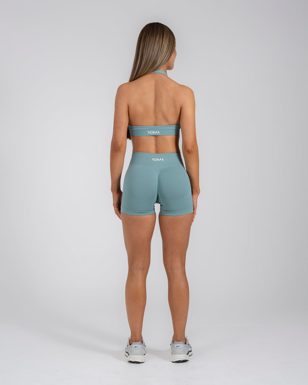 Sculpt Halter Bra