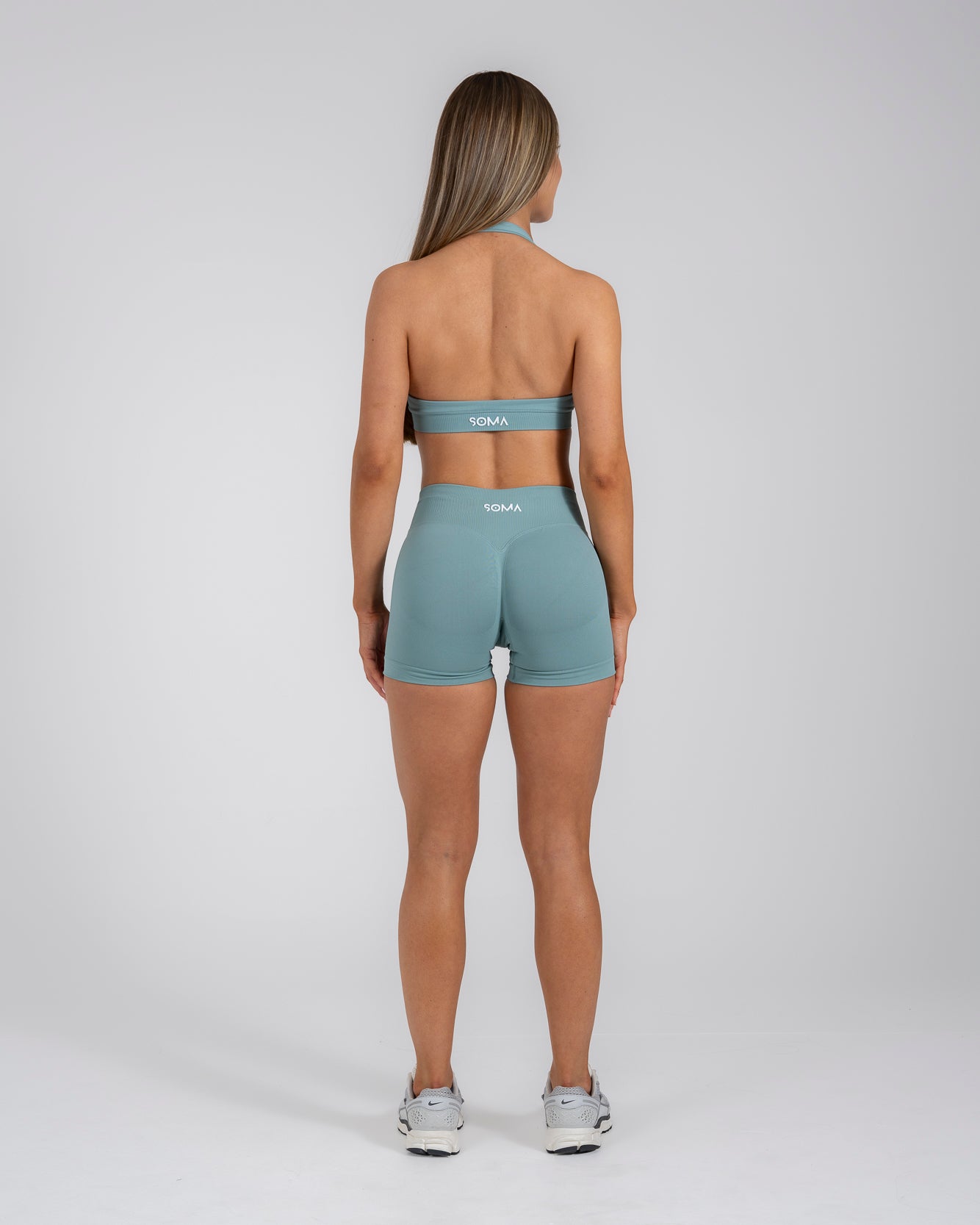 Sculpt Halter Bra