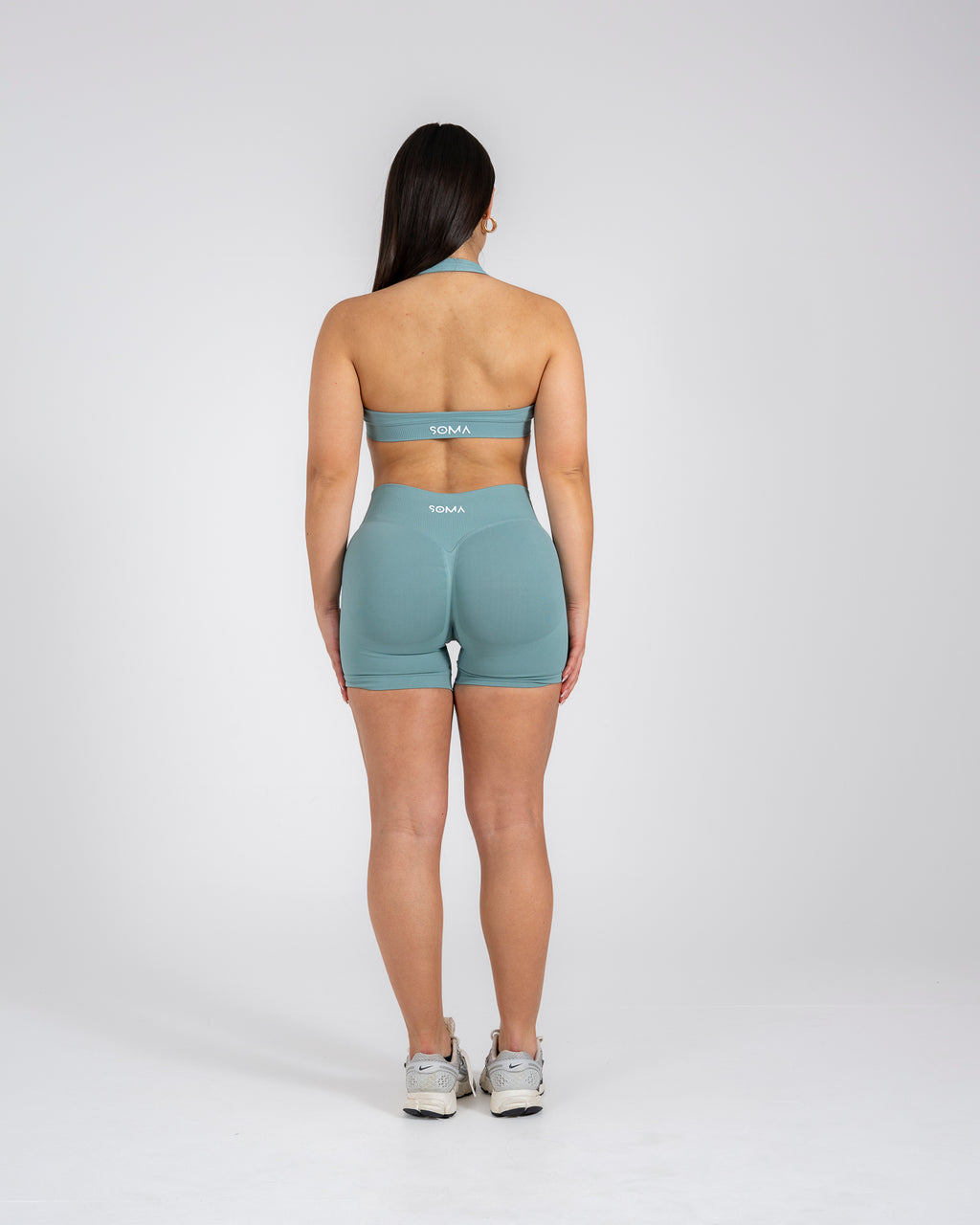 Sculpt Halter Bra